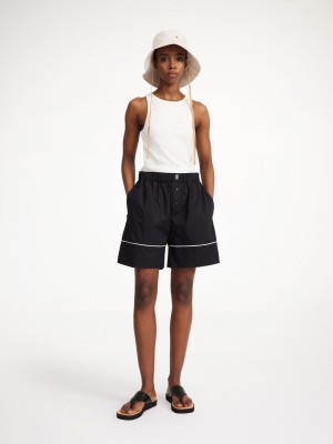 By Malene Birger Siara Organic Cotton Shortsit Mustat | FI_BB49889