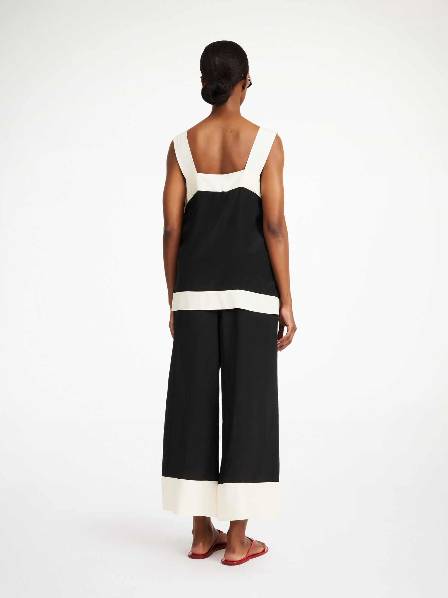 By Malene Birger Gabrelle Topit Mustat | FI_BB16791